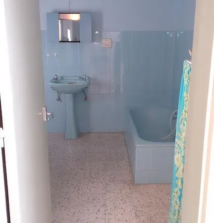 Dragut Court Seaside Апартаменты